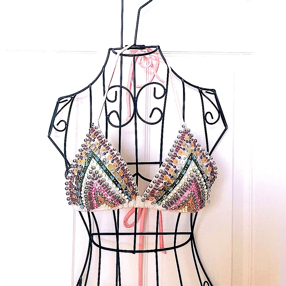 NWOT Victoria’s Secret Bikini Top. Small.
